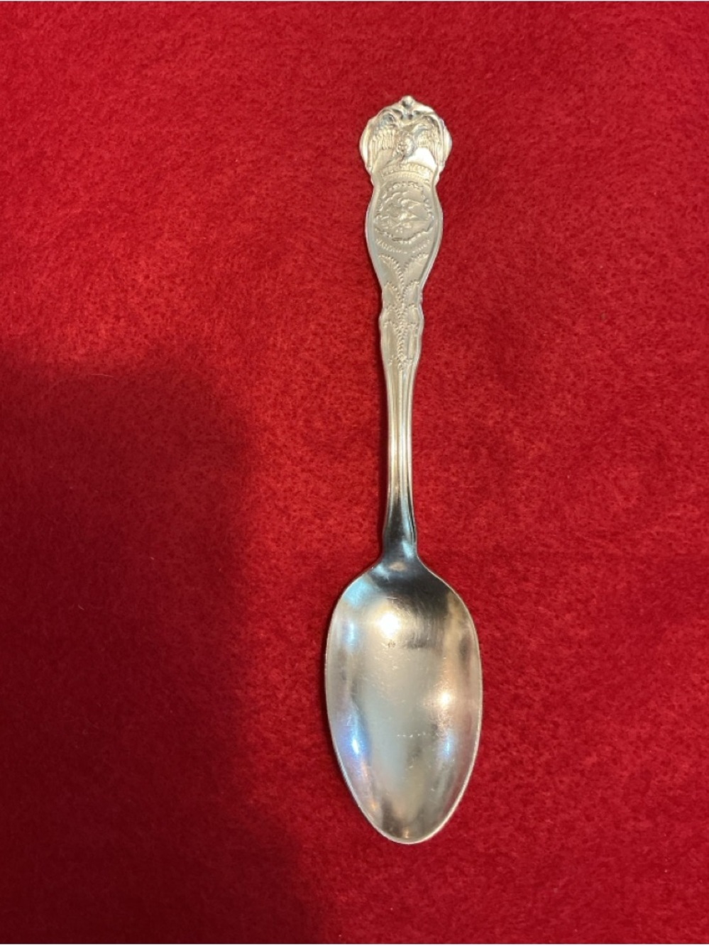 Rogers Silver ILLINOIS Souvenir Teaspoon 6”.